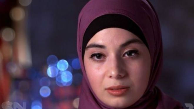 زينب الشلح أرادت أن تظهر تضامنها مع المسلمات في فرنسا